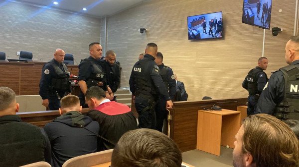 “Na iku gjysma e jetës sonë”, vëllai i Liridona Ademajt me apel i fortë për drejtësi në gjykatë