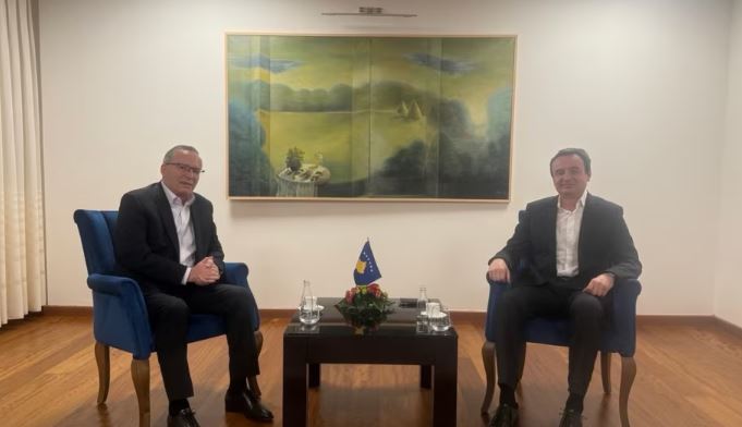 Vetëvendosje marrëveshje me PDK-në apo LDK-në për Presidentin? Profesori zbulon kushtet e partive opozitare për Kurtin