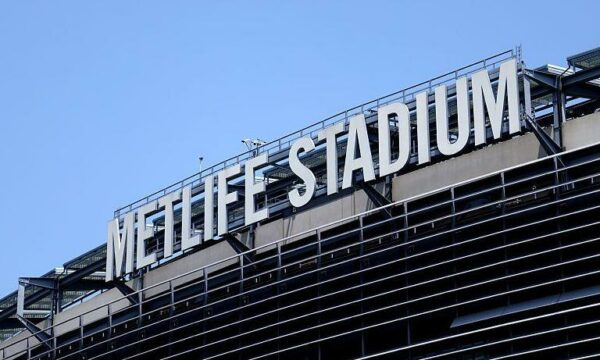 Jo vetëm biletat e stadiumit, në New York shtrenjtohen edhe biletat e trenit për 12 herë më shumë