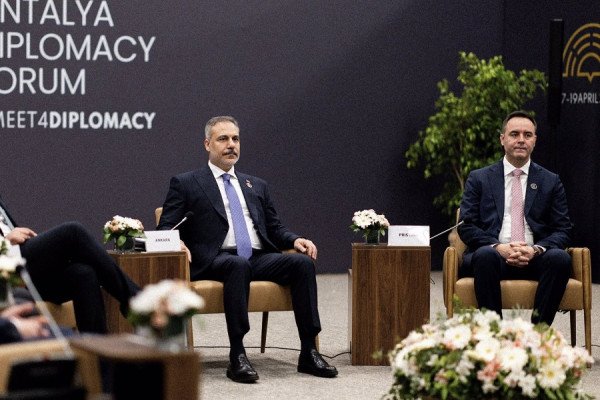 Konjufca në Forumi i Diplomacisë në Antali thekson mbështetjen e Turqisë dhe dialogun rajonal