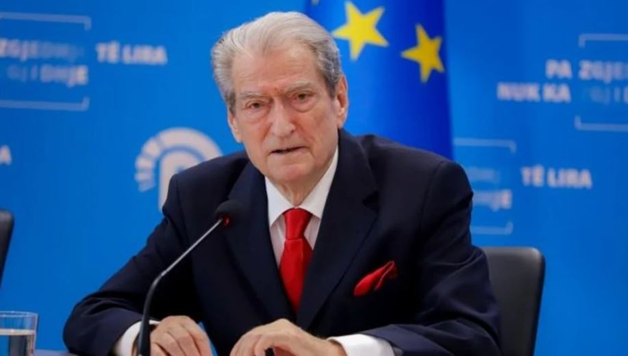Berisha pas protestës: Policia përdori sprej për arinjtë kundër qytetarëve, vepër e rëndë penale