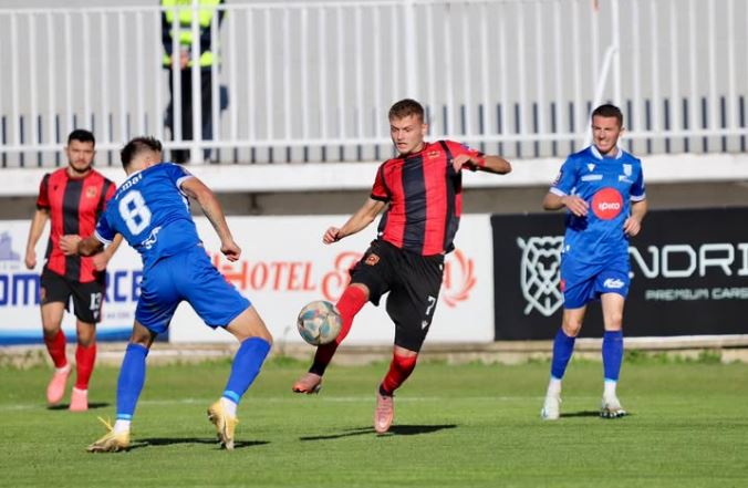 Drenica udhëheq ndaj kampionëve, Ballkani dhe Dukagjini në epërsi