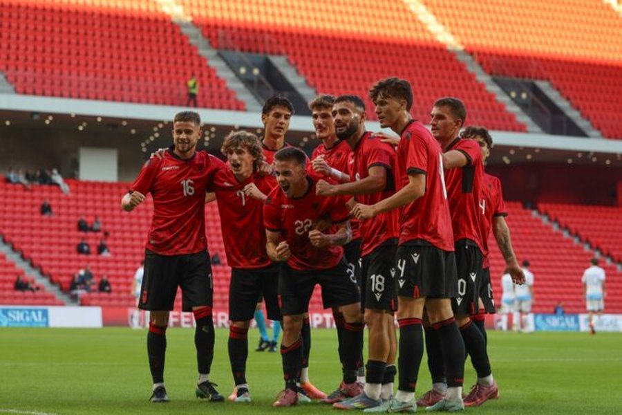 Nga Superliga në Premier League, përgatiten 700 mijë euro për mbrojtësin e Shqipërisë U21