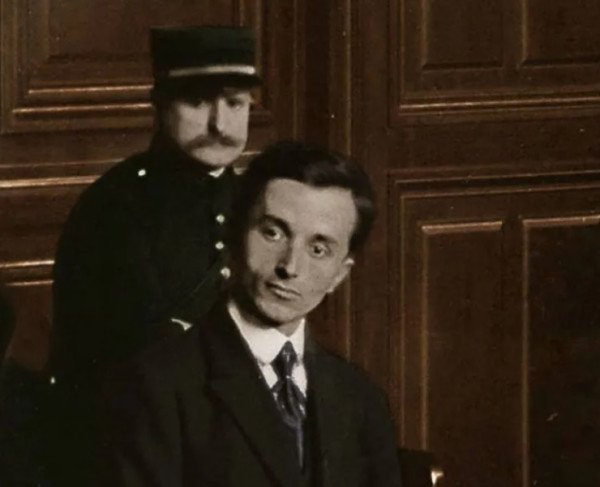 ​102 vjet nga vrasja e Avni Rrustemit