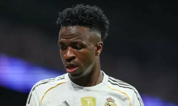 Real Madridi pranë zyrtarizimit të kontratës së re të Vinicius