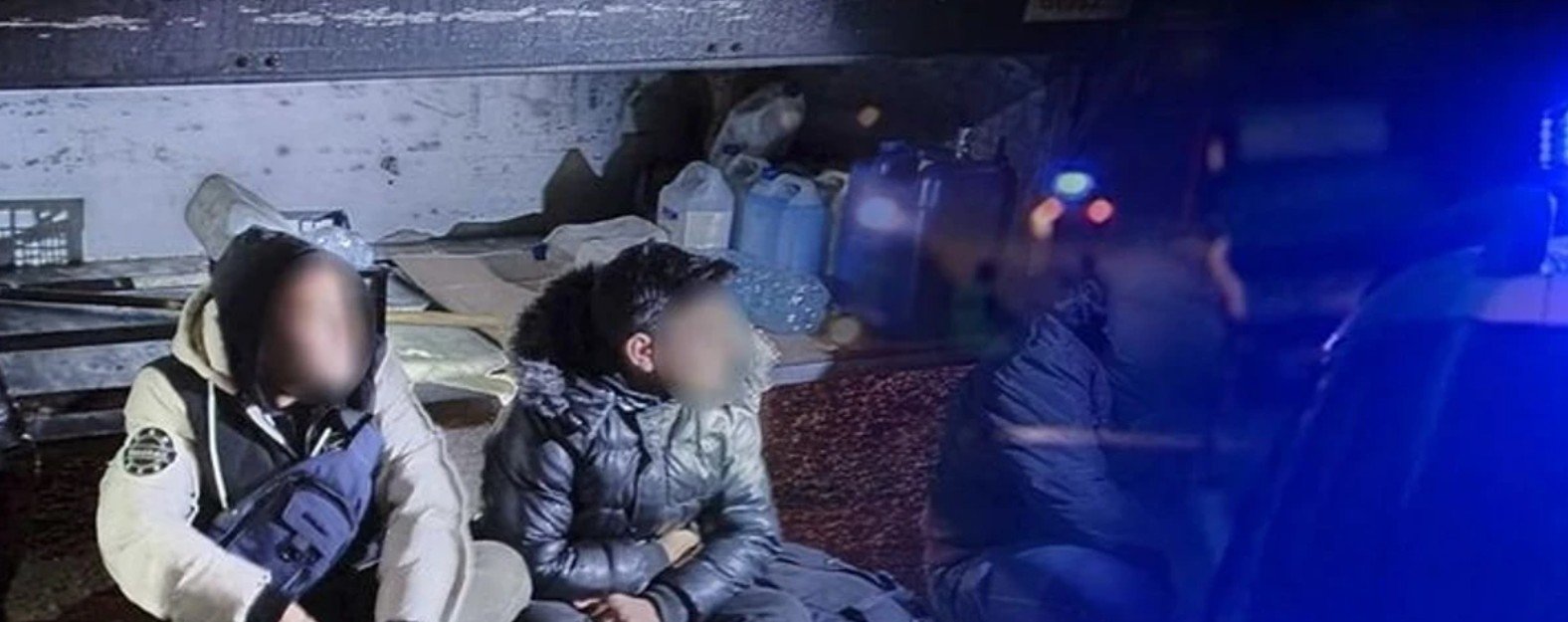 Ndalohet një person nga Shkupi, transportonte pesë emigrantë nga Vietnami