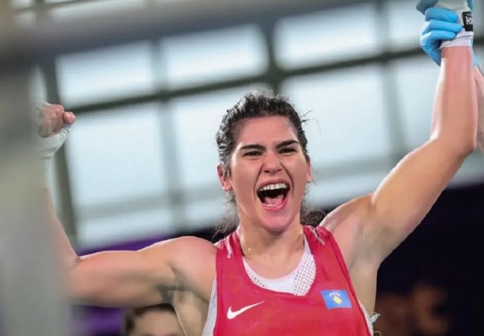 ​Donjeta Sadiku sot në ring për medalje në Kupën Botërore të Boksit