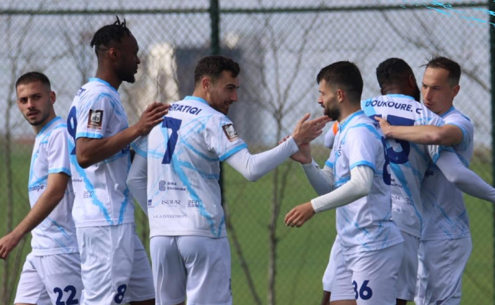 Prishtina e Re shkon në pushim me epërsi ndaj Drenicës
