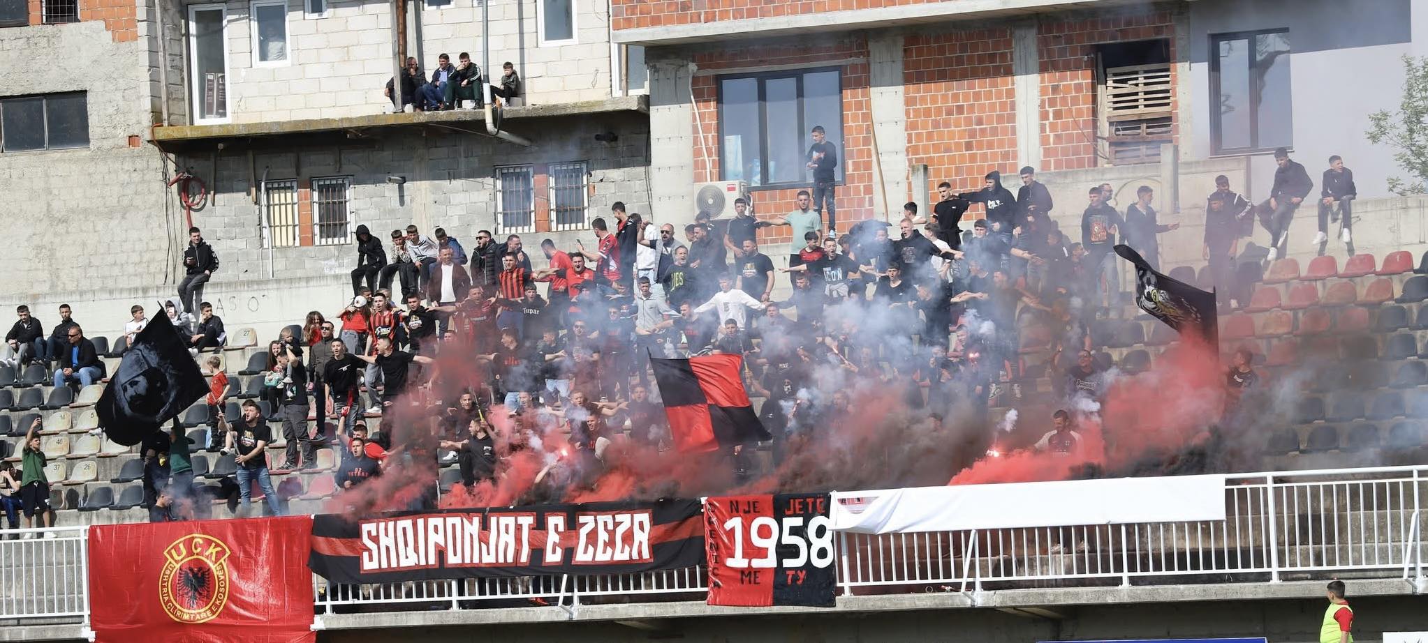 Tifozët “Shqiponjat e Zeza”: Jashtë stadiumit pati sulme me gurë dhe rrëmujë totale 