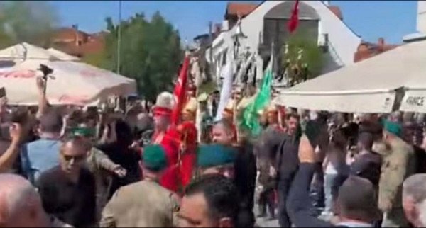 ​Organizata “Shqiptaria” reagon ashpër ndaj paradës ushtarake turke në Prizren