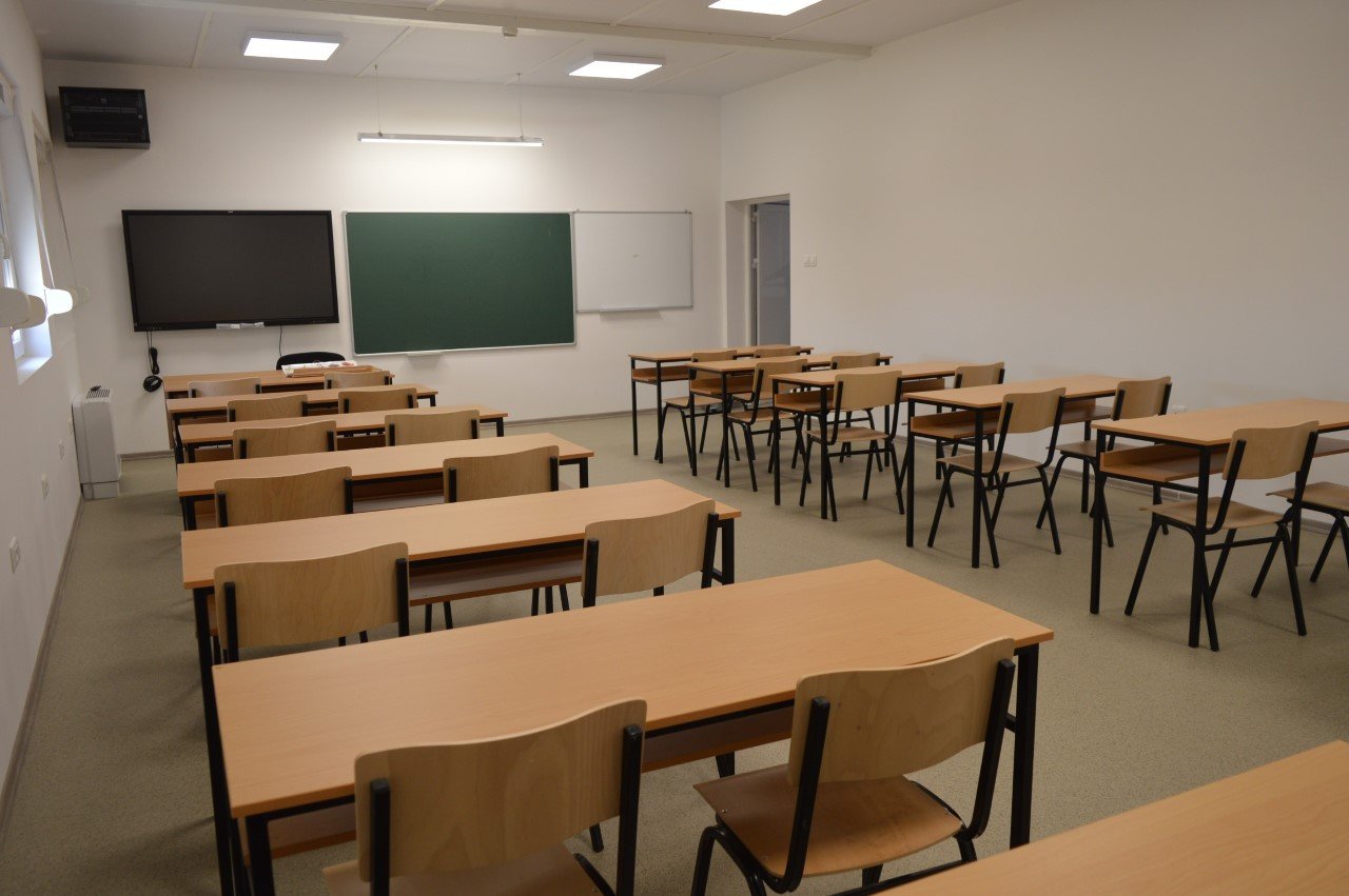 Rreth 4 milionë mungesa në një gjysmëvjetor, Prishtina nis aksion në shkollat fillore e të mesme