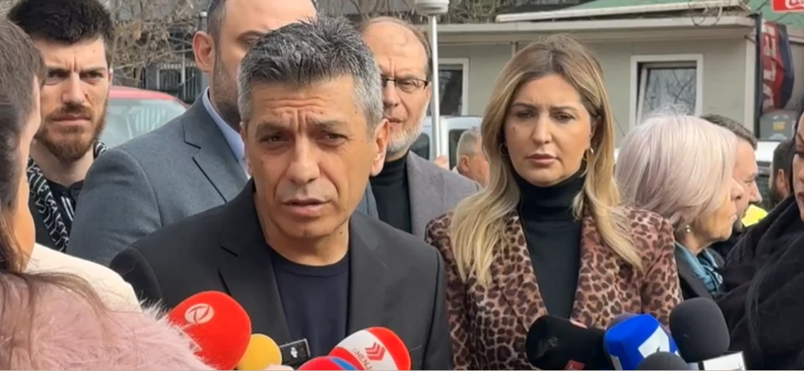 Mexhiti: Me gjuhën shqipe janë bërë pazare politike, kaosi i shkaktuar është vetëm pasojë e pazareve për pushtet