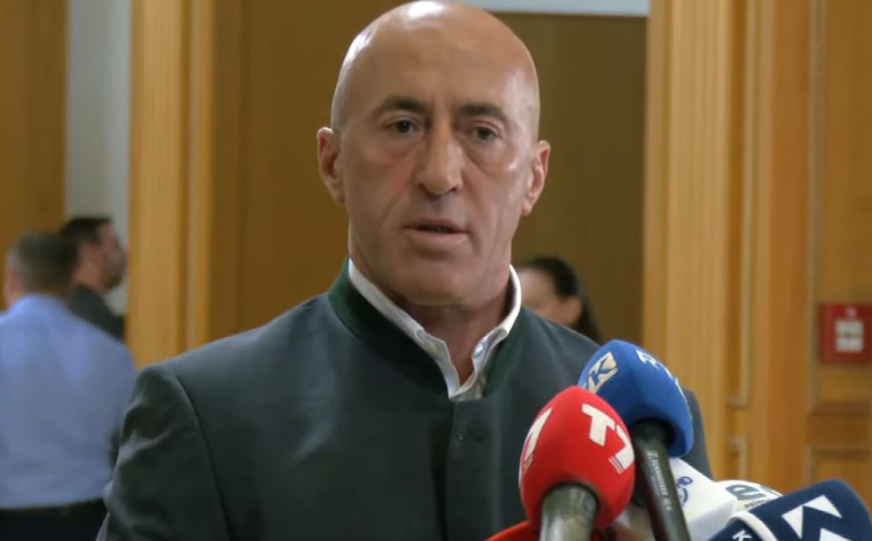 Haradinaj paralajmëron reagim qytetar për mbrojtjen e Kushtetutës