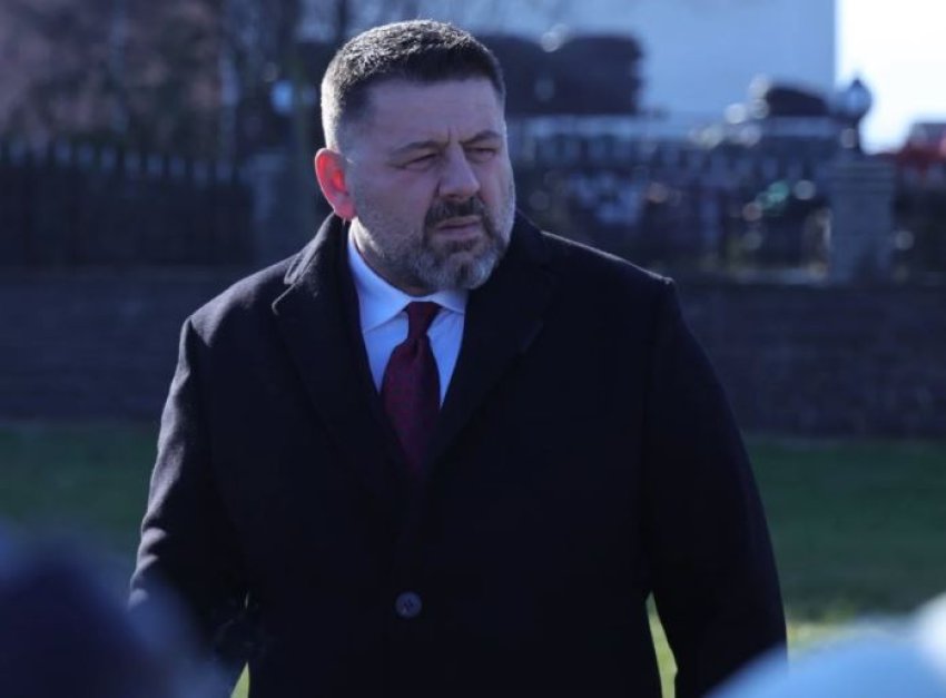 Kur deputetit Bekë Berisha tallet me shtetin!