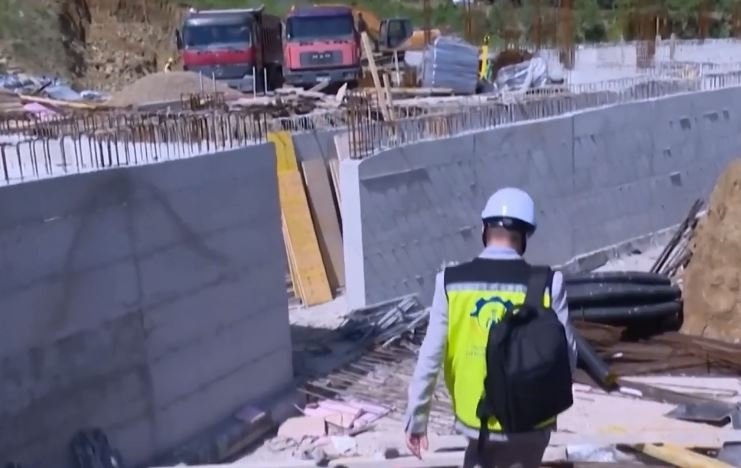 Inspektime në Mitrovicë, evidentohen mangësi në vendpunishte të ndërtimit