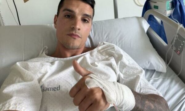Futbollisti i famshëm i jep fund karrierës në moshën 34 vjeçare