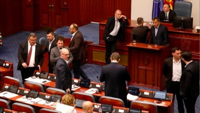 BDI braktisë seancën e Parlamentit, pasi që nuk arriti bllokimin e heqjen e Qeverisë teknike