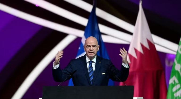 Infantino këmbëngul: Irani do jetë në Kupën e Botës