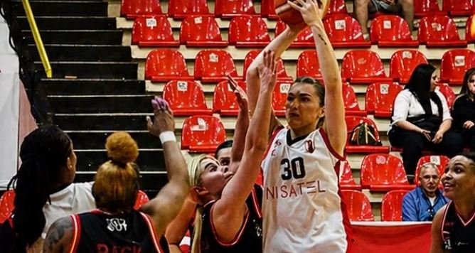 Flamurtari përmbys Partizanin