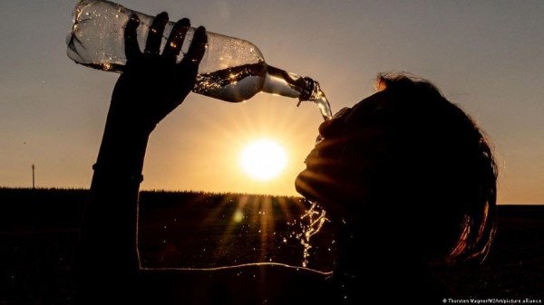 ​Vala e të nxehtit, IKShPK: Kujdes për të moshuarit, mos i lini fëmijët vetëm në veturë