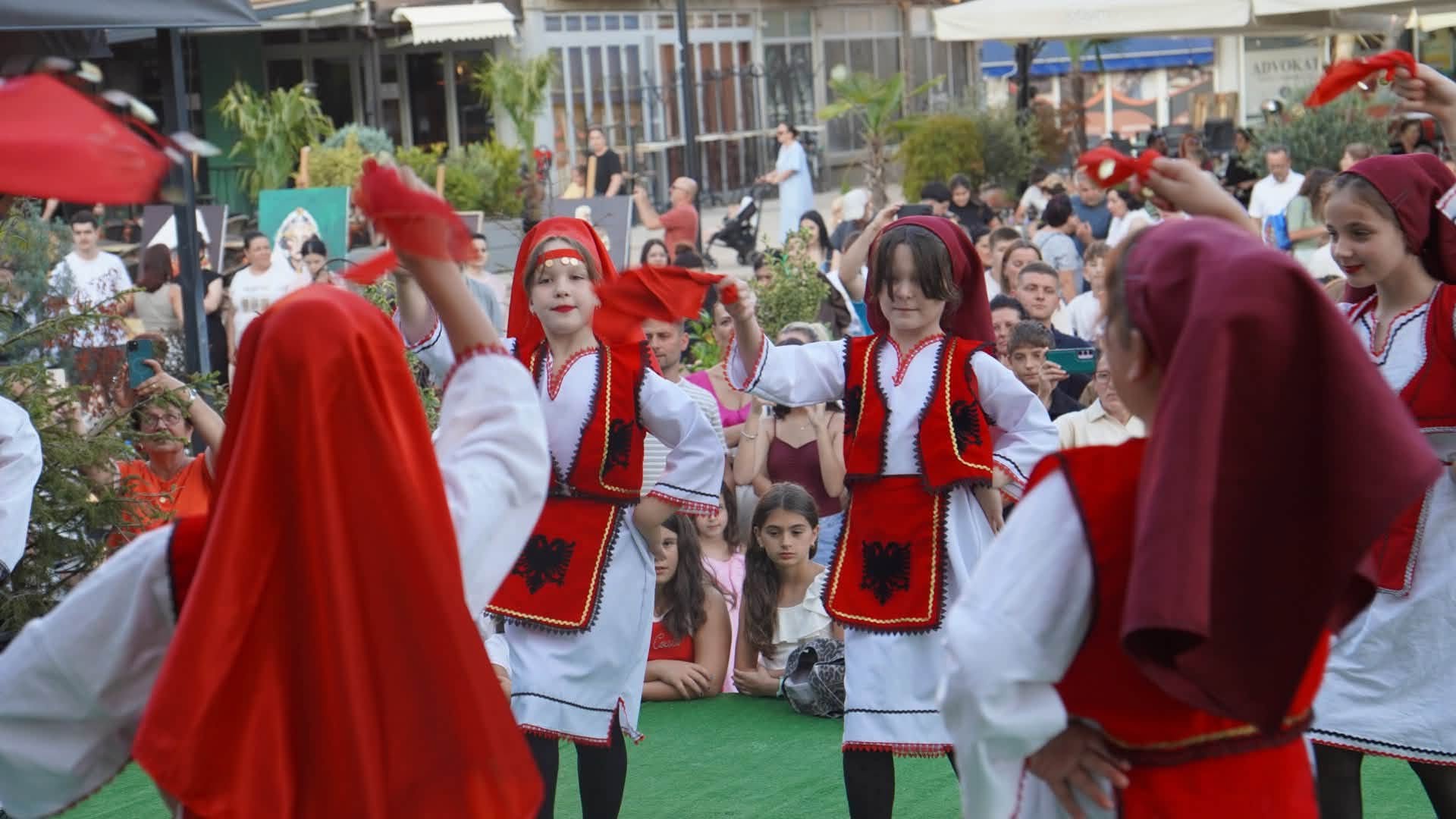 Ditët e Diasporës në Bujanoc bashkuan traditën, kulturën dhe mërgimtarët