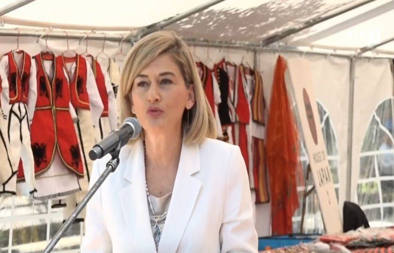Kusari: Mbi 53 mijë gra dhe vajza të reja janë përfshirë në tregun e punës