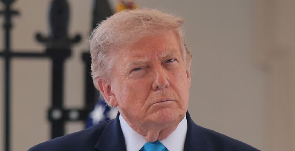 Trump: Irani ose të bëjë marrëveshje ose të dorëzohet