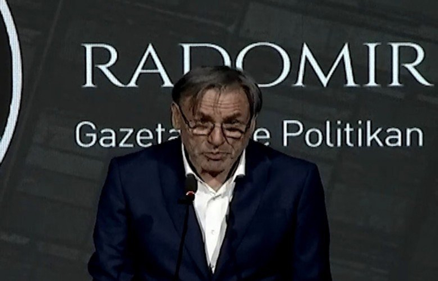 svecla-konfirmon-se-u-gjet-varr-tjeter-masiv-ne-jabuke-te-zubin-potokut
