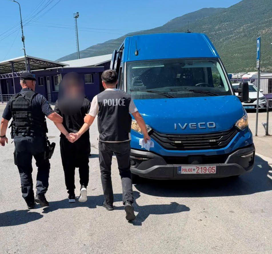 Ekstradohet nga Zvicra në Kosovë një i kërkuar për vjedhje të rëndë