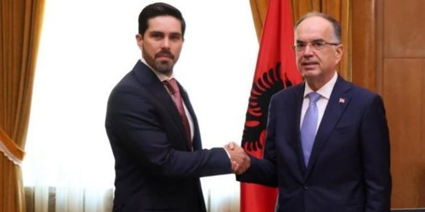 Begaj pret ambasadorin e Ekuadorit  kërkon njohjen e Kosovës  Një kontribut për paqen dhe sigurinë në Ballkan
