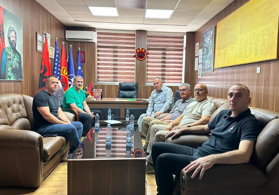 IKD dhe OVL e UÇK-së diskutojnë për mosnjohjen e pensioneve të dyfishta