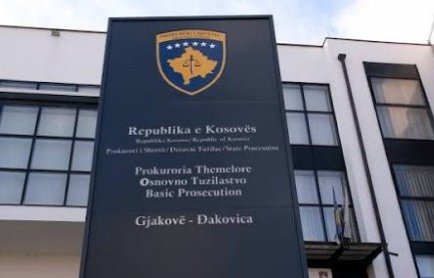Kanosi me thikë për 50 €  Prokuroria kërkon paraburgim ndaj të dyshuarit