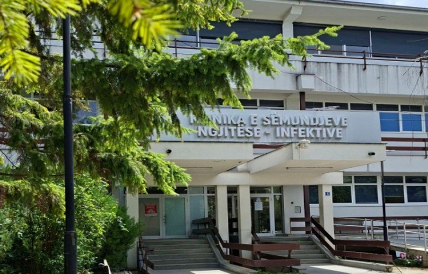 Një shtetase e huaj diagnostikohet me malarie  po trajtohet në QKUK