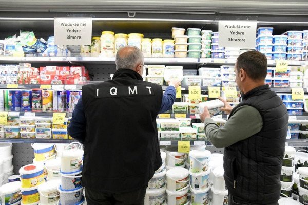 MINTI nis kontrolle intensive për qumështin dhe produktet e qumështit