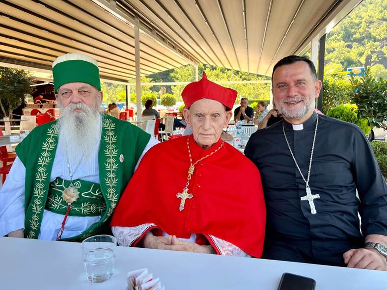 Spaçi nuk e mposhti shpirtin