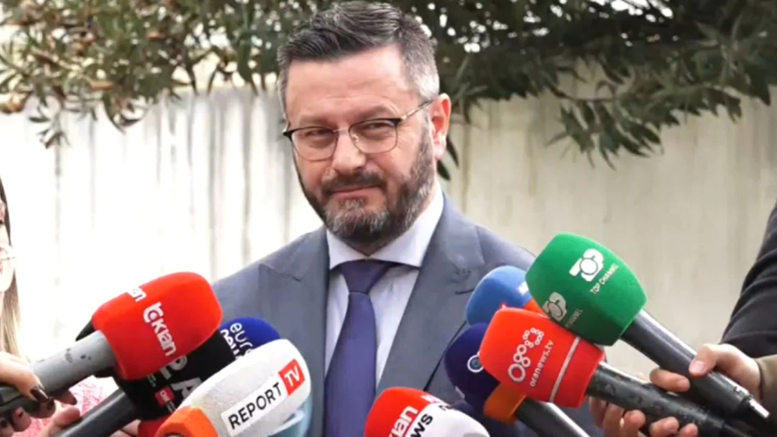 Rregullorja e re e GJKKO së përballë kundërshtimeve  avokati Plarent Ndreca  Cenon profesionin  median dhe pavarësinë e gjyqësorit