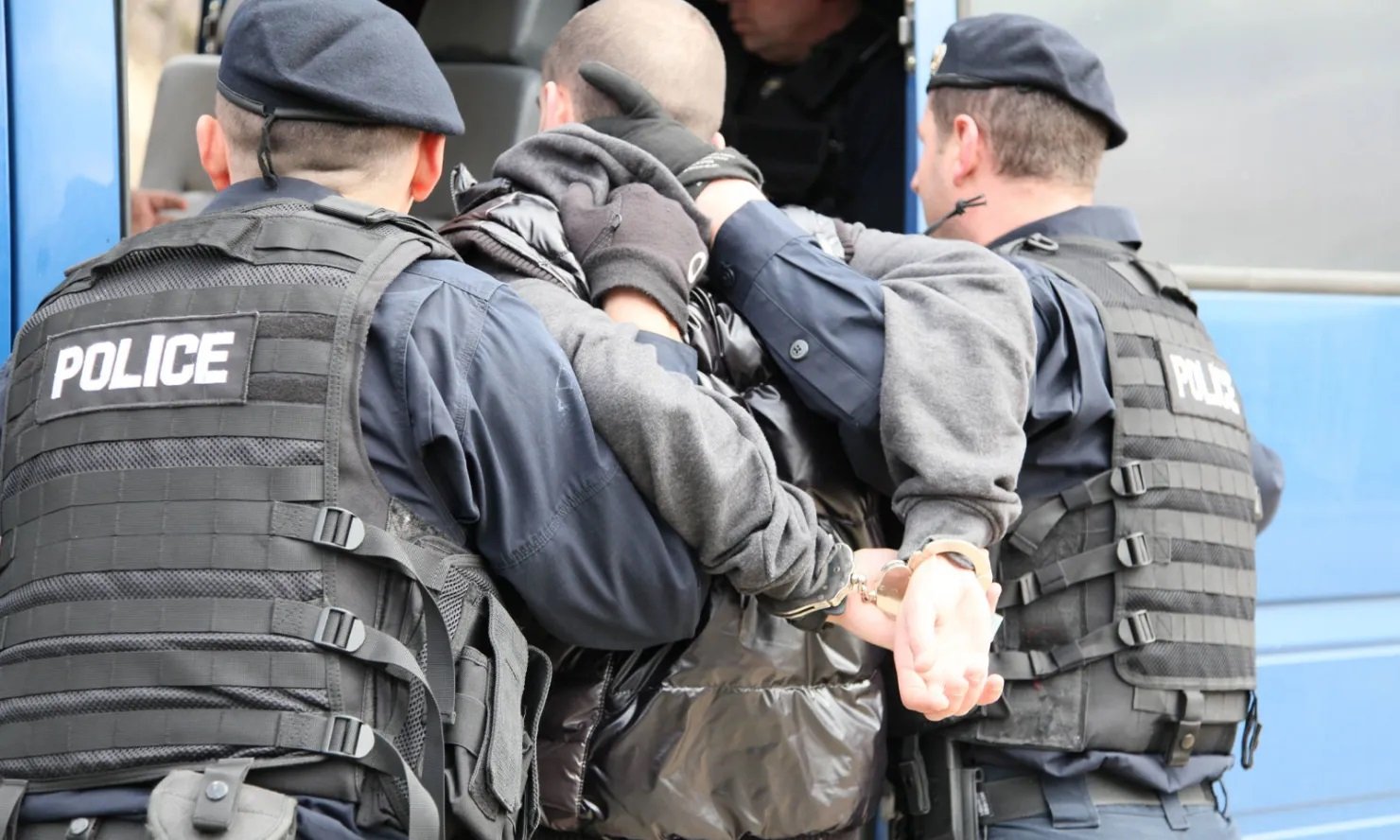 Shtetasi i huaj deshi të investojë 500 mijë euro, arrestohet i dyshuari për keqpërdorim të tyre