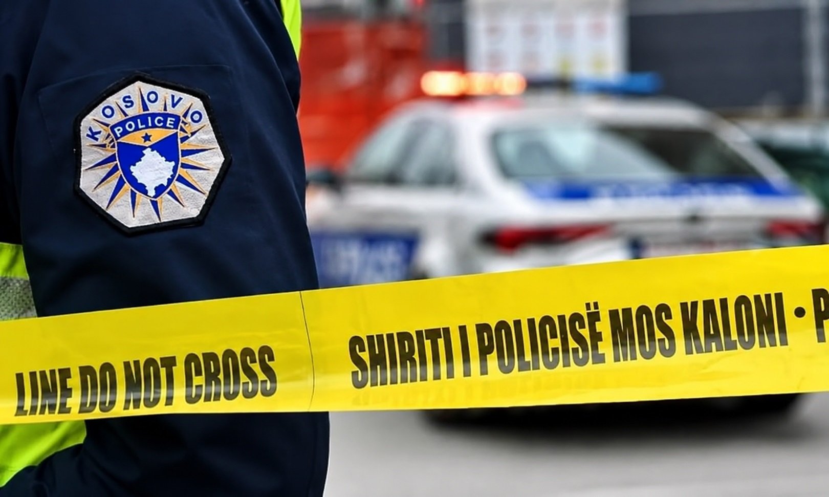 Policia dhe zjarrfikësit shpëtojnë një 30-vjeçare nga një situatë e rrezikshme në Kaçanik