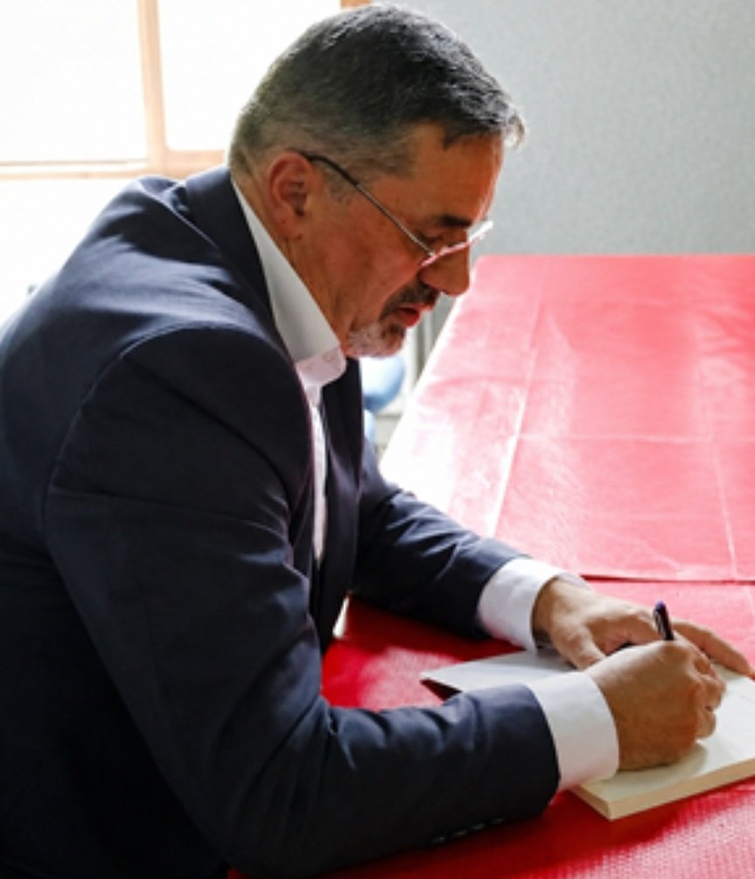Kur përgjegjësia del nga shinat e trenit