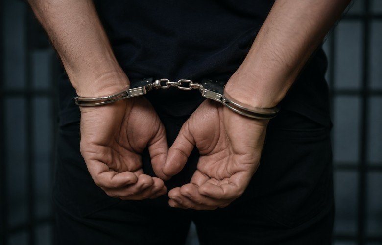Ekstradohet nga Spanja në Kosovë një i kërkuar për vrasje të mbetur në tentativë
