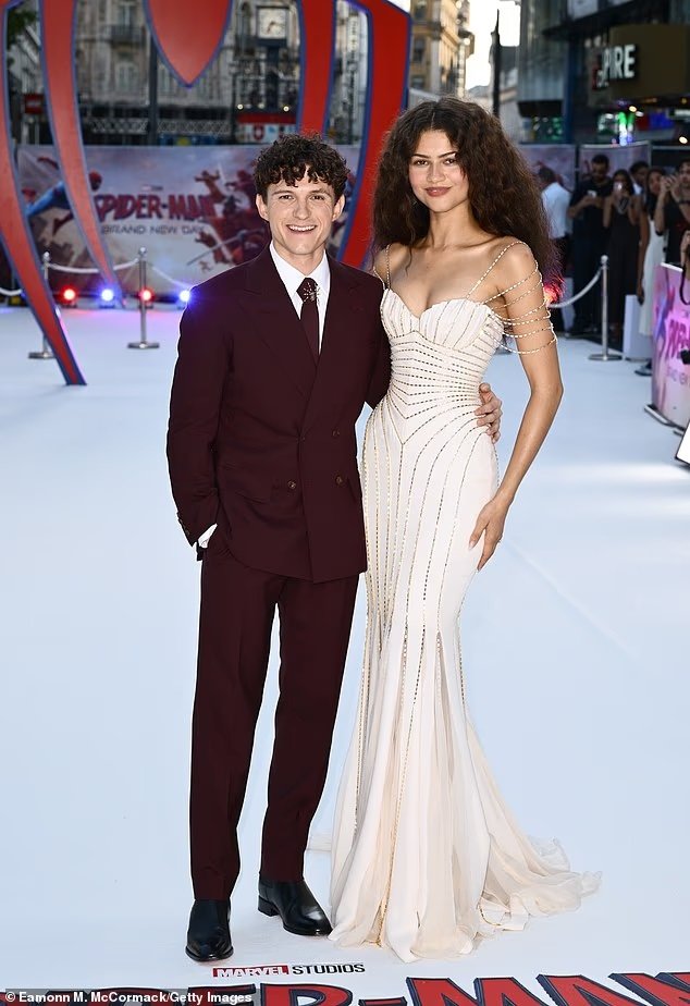 Zendaya dhe Tom Holland organizojnë një dasmë të dytë sekrete me vlerë 500 mijë funte në një hotel luksoz