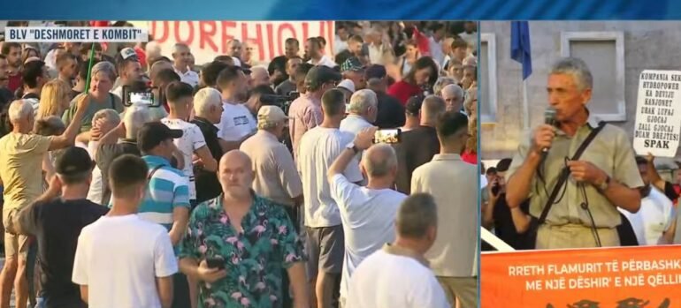 Revolta kundër Ramës/ “Vetëm e kanë vjedhur popullin”, thirrja e qytetarit: Duhet të bashkohemi nga Konispoli në Vermosh, të zhdukim këtë regjim