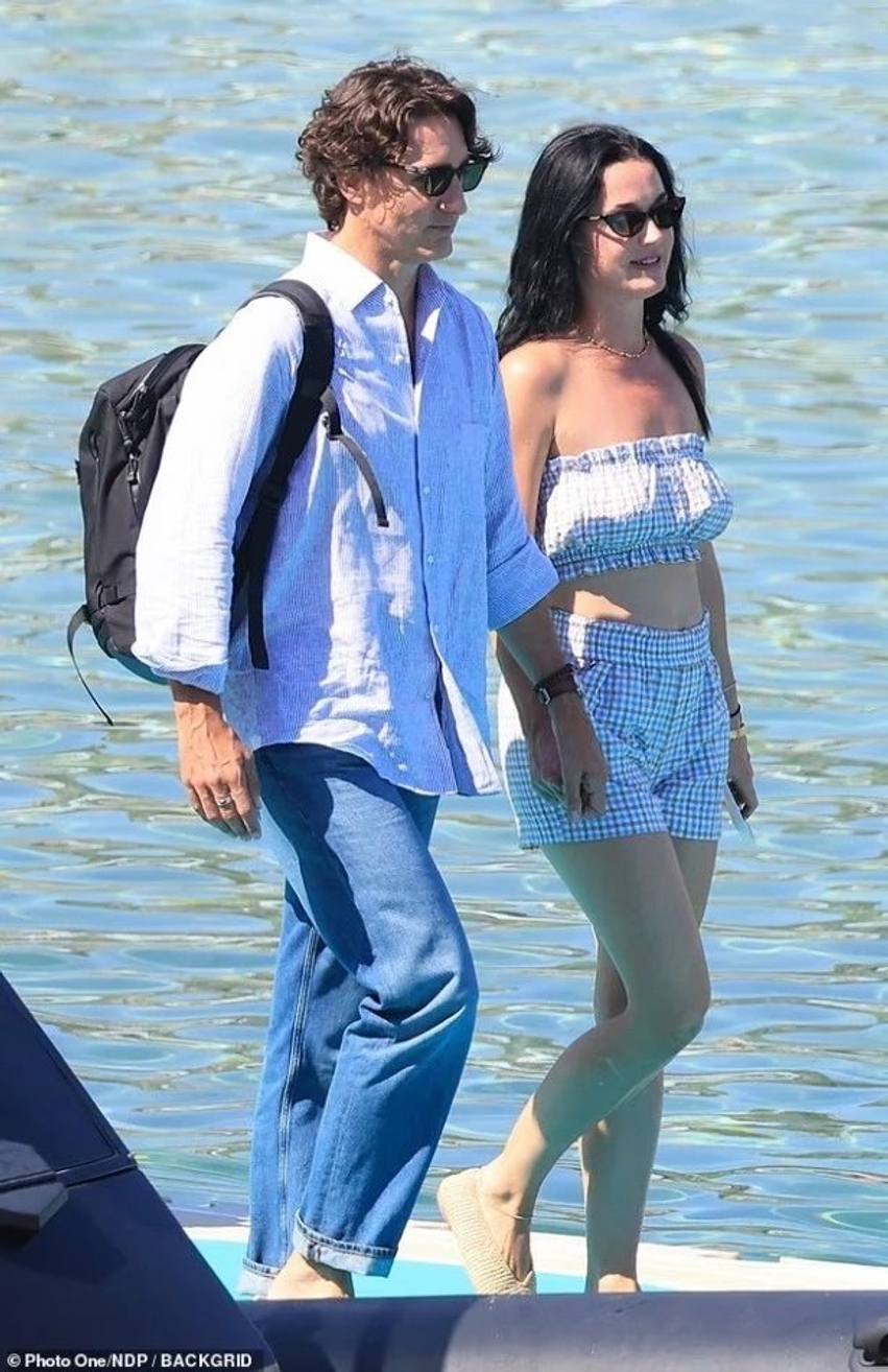 Katy Perry dhe Justin Trudeau shfaqen më të afërt se kurrë gjatë pushimeve në Greqi