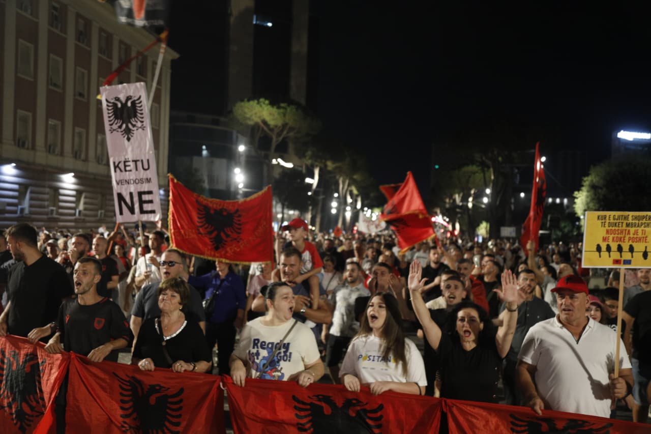 “Rama jep dorëheqjen”- Sot dita e 69-të e protestës, qytetarët nuk ndalen, të vendosur deri në largimin e kryeministrit