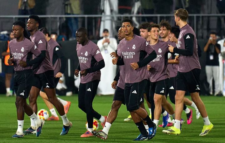 Mourinho vendos katër lojtarë për shitje