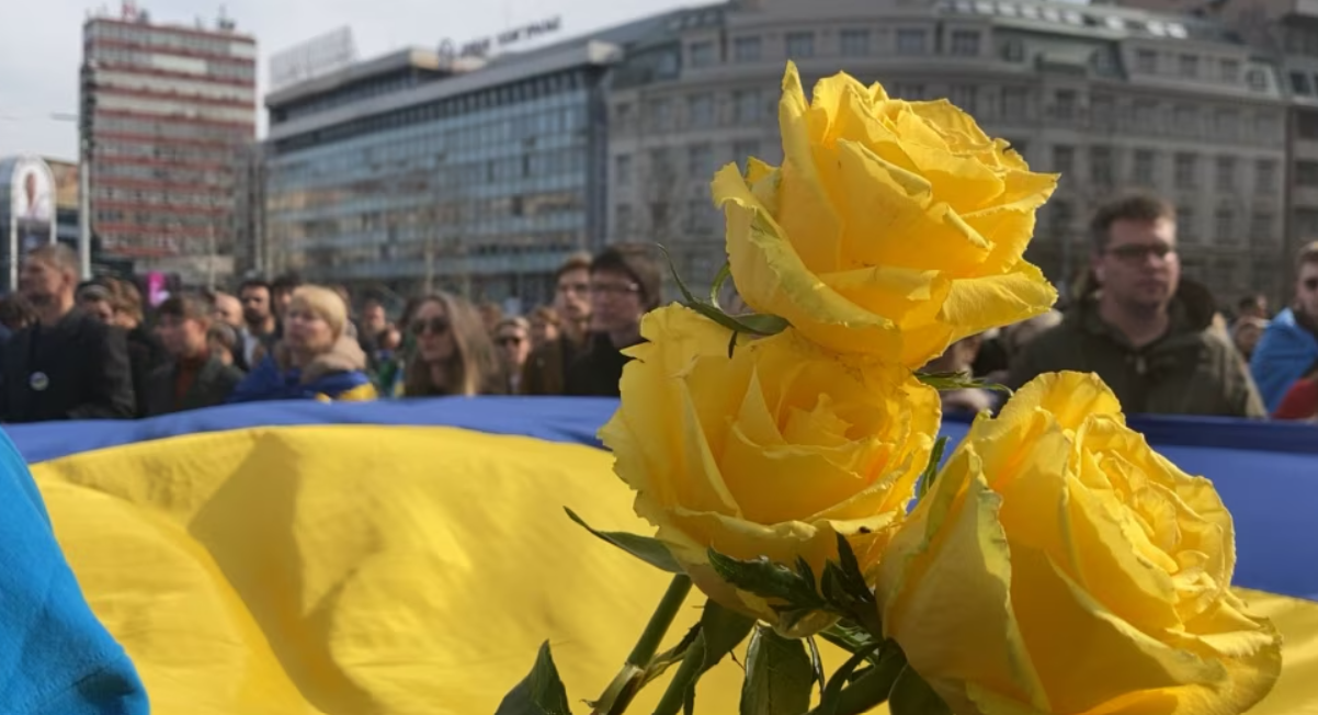 Vizita e Zelenskyt në Serbi, ukrainasit dhe rusët presin ndryshim nga Beogradi