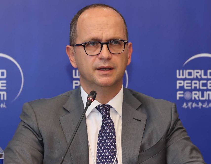 Bushati: Zelensky mund të kishte qenë më mirënjohës ndaj Kosovës për mbështetjen ndaj Ukrainës