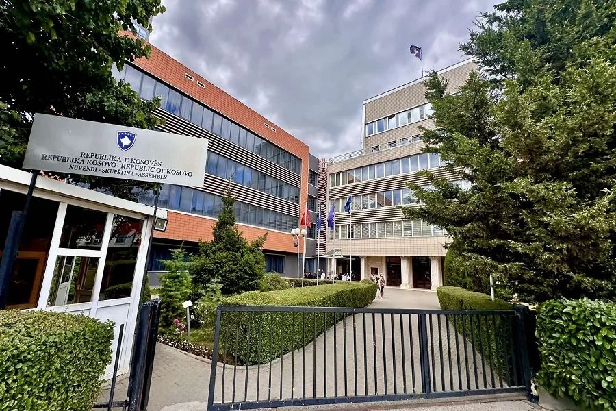 Kuvendi mbetet i bllokuar, partitë pa marrëveshje për zhbllokimin e krizës