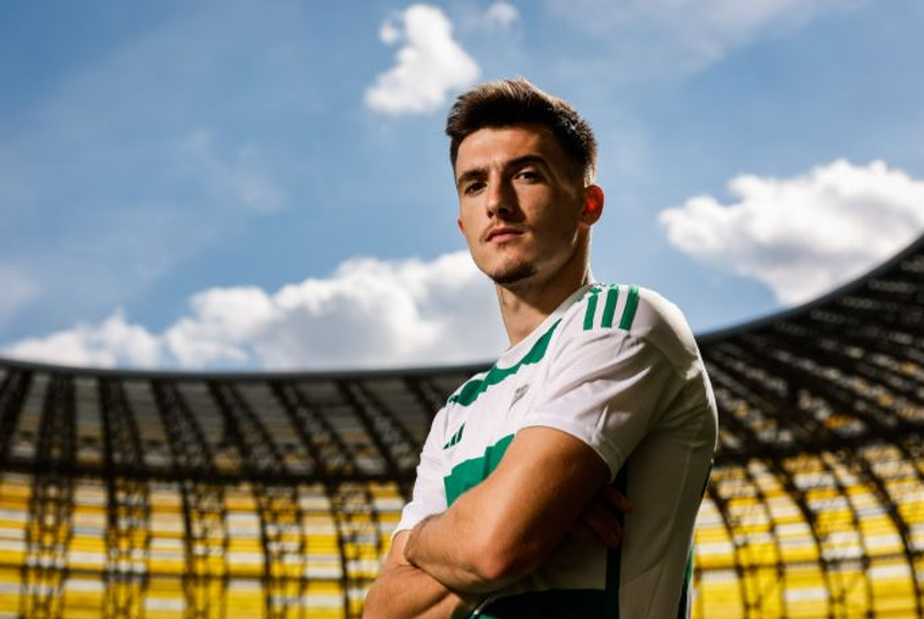 Bujar Pllana ndahet me Lechia Gdansk  mbrojtësi shqiptar bëhet lojtar i lirë