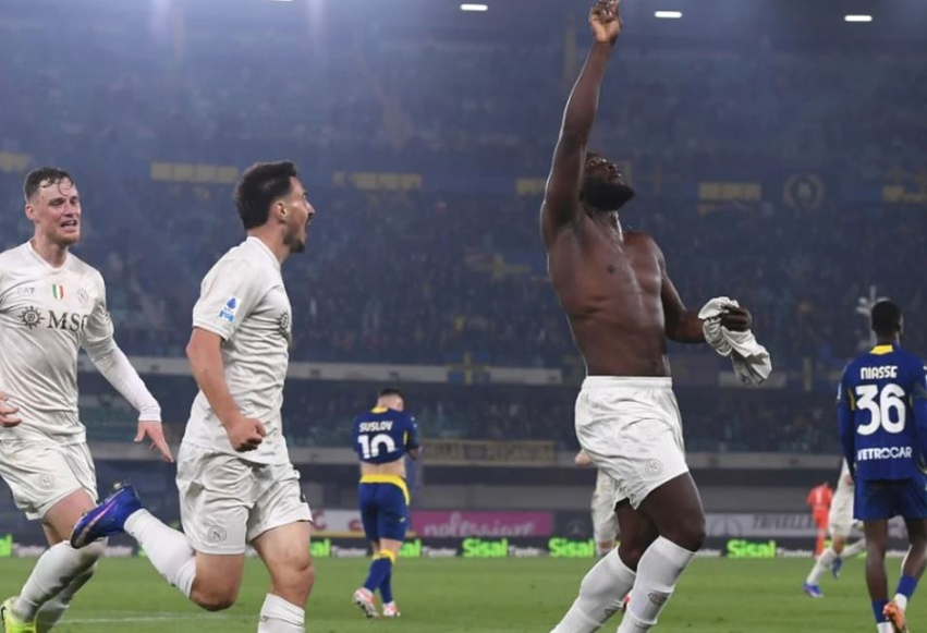 Napoli nuk bindet